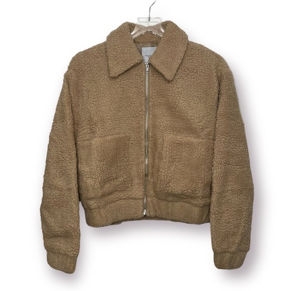 Tan Teddy Bear Jacket from Zumiez Women’s - Picture 4 of 7